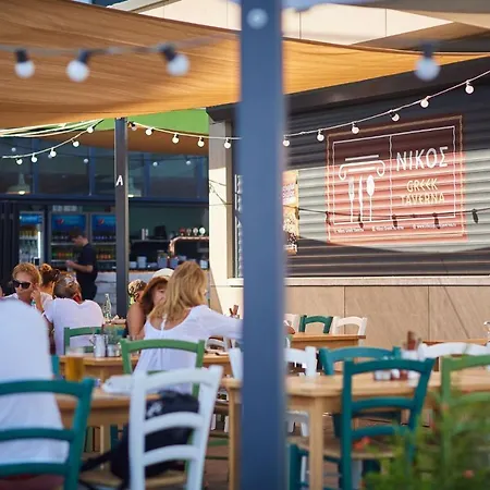 Sunrise King N Pool 아파트 *