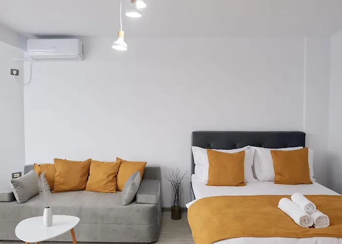 Sunrise King N Pool Διαμέρισμα Năvodari